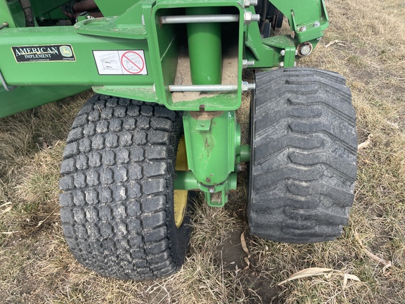 2014 John Deere 1890 Air Seeder