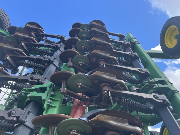 2014 John Deere 1890 Air Seeder