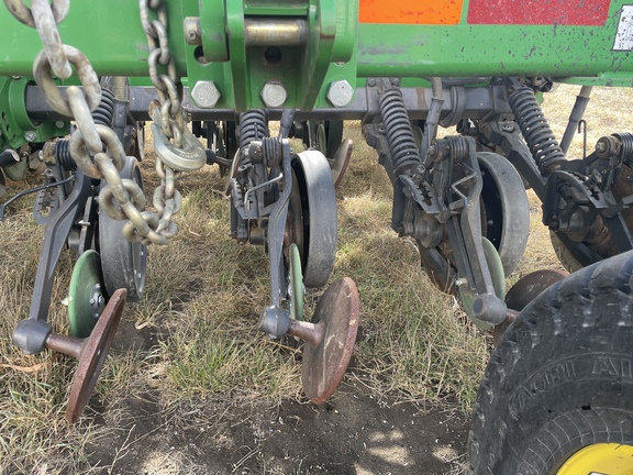 2014 John Deere 1890 Air Seeder