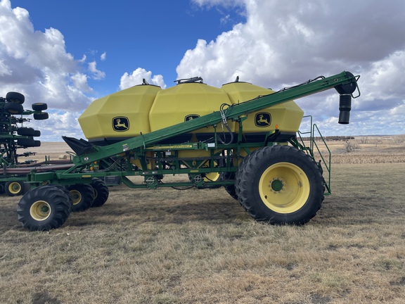 2014 John Deere 1890 Air Seeder