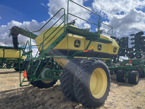 2014 John Deere 1890 Air Seeder