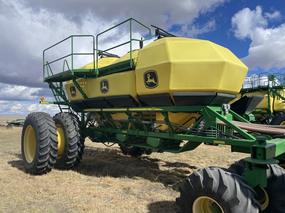 2014 John Deere 1890 Air Seeder