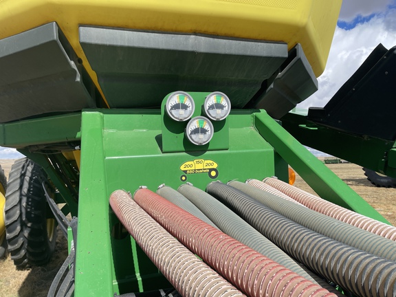 2014 John Deere 1890 Air Seeder