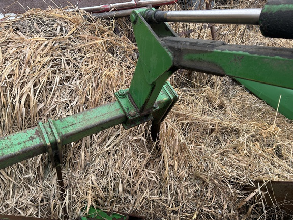 2003 John Deere 7520 Tractor