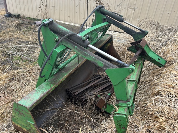 2003 John Deere 7520 Tractor