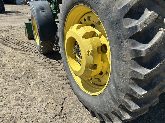 2003 John Deere 7520 Tractor