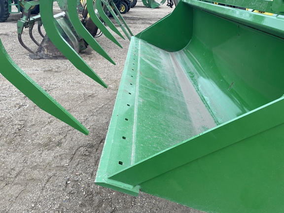 2023 John Deere 8' BUCKET & GRAPPLE Tractor Attachment