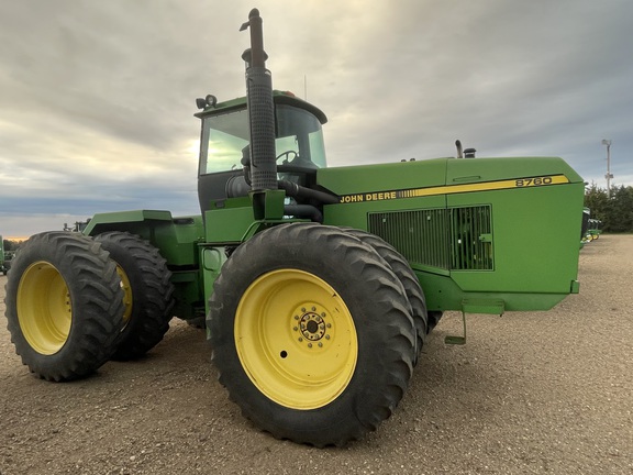 1990 John Deere 8760 Tractor 4WD