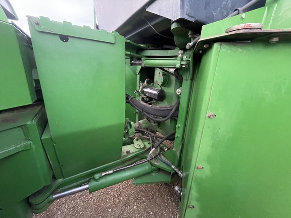 1990 John Deere 8760 Tractor 4WD