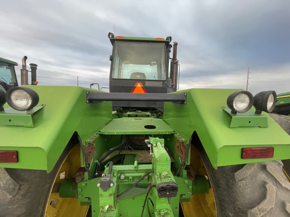 1990 John Deere 8760 Tractor 4WD