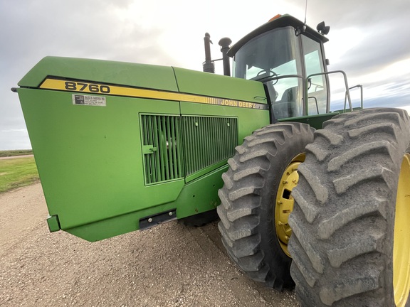 1990 John Deere 8760 Tractor 4WD