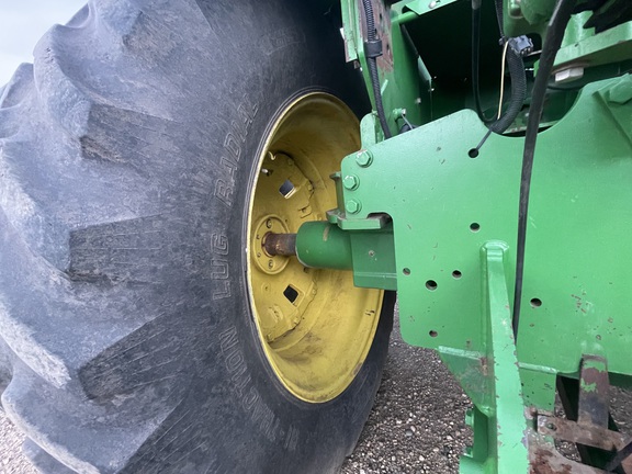 1990 John Deere 8760 Tractor 4WD