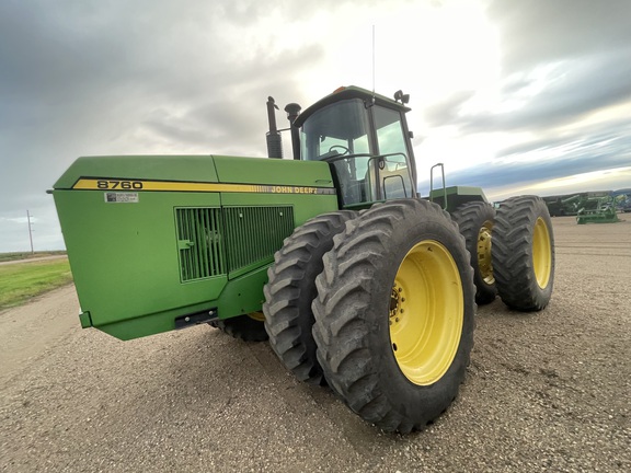 1990 John Deere 8760 Tractor 4WD
