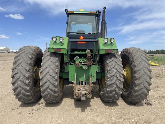 1990 John Deere 8760 Tractor 4WD