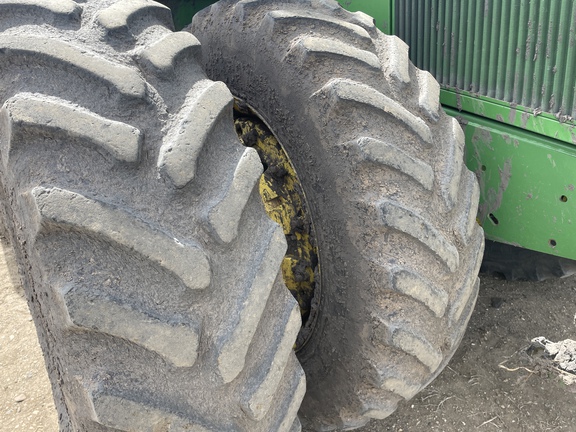 1990 John Deere 8760 Tractor 4WD