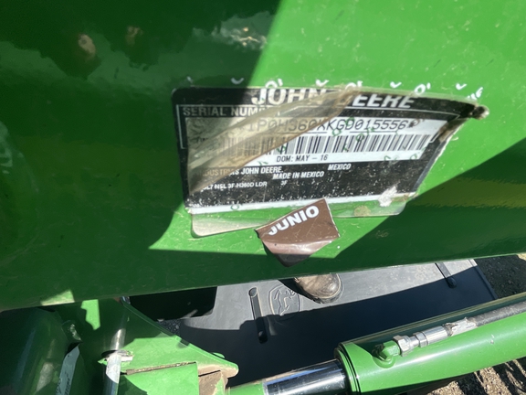 2004 John Deere 7420 Tractor