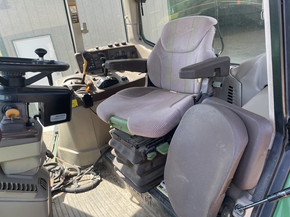 2004 John Deere 7420 Tractor