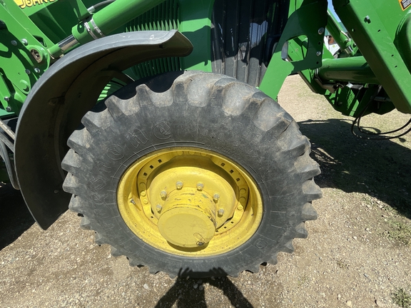 2004 John Deere 7420 Tractor