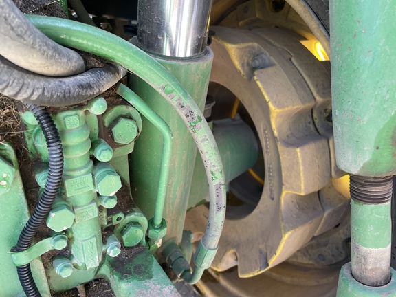 2004 John Deere 7420 Tractor