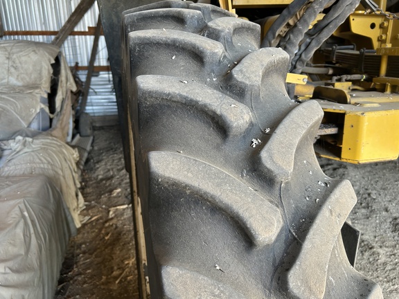 1998 RoGator 854 Sprayer/High Clearance