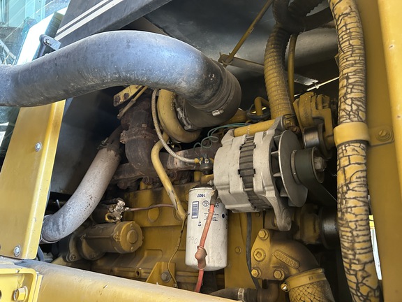 1998 RoGator 854 Sprayer/High Clearance