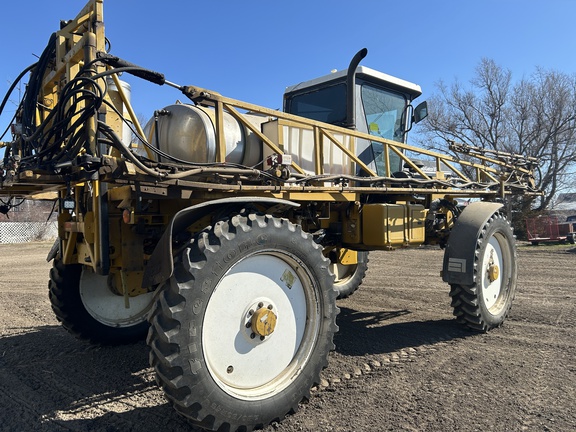 1998 RoGator 854 Sprayer/High Clearance