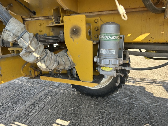 1998 RoGator 854 Sprayer/High Clearance
