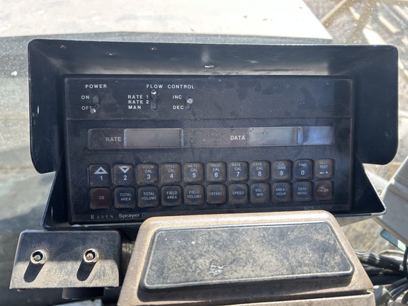 1998 RoGator 854 Sprayer/High Clearance