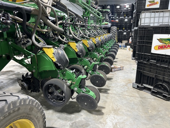 2022 John Deere DB60 Planter