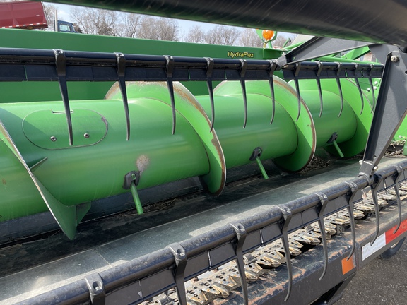 2010 John Deere 635F Header Combine
