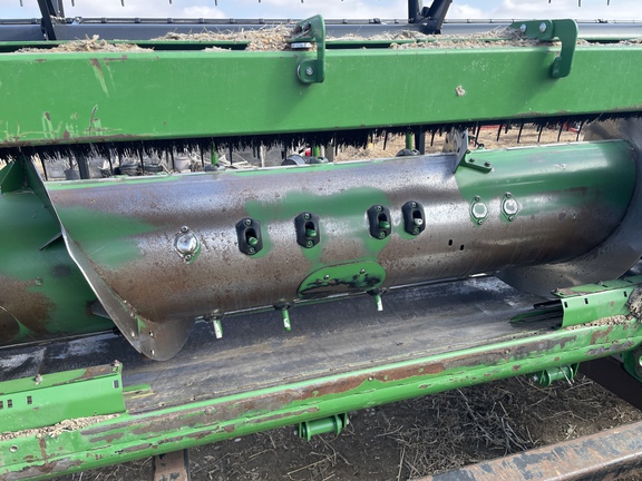2010 John Deere 635F Header Combine