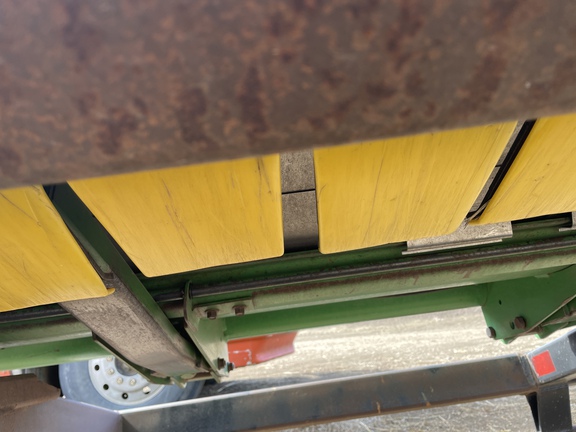 2010 John Deere 635F Header Combine