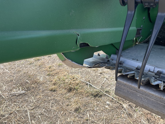 2010 John Deere 635F Header Combine
