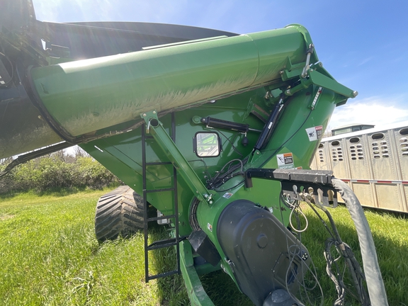 2018 Brent 1596 Grain Cart