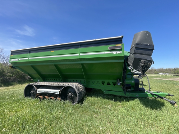 2018 Brent 1596 Grain Cart
