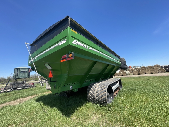 2018 Brent 1596 Grain Cart