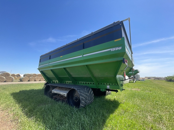 2018 Brent 1596 Grain Cart