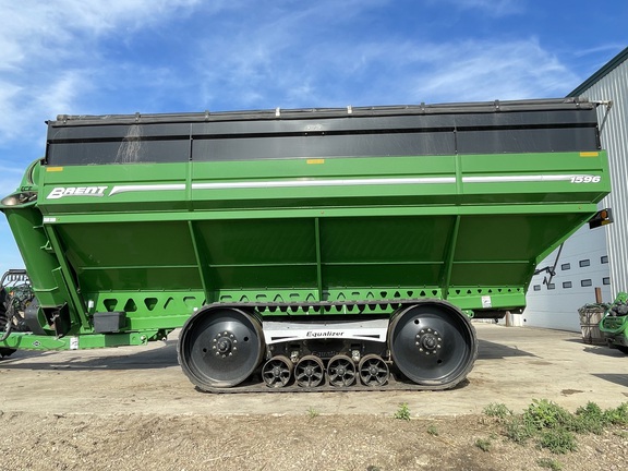 2018 Brent 1596 Grain Cart