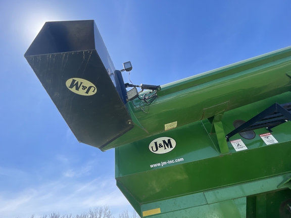 2018 J&M 1401-22 Grain Cart