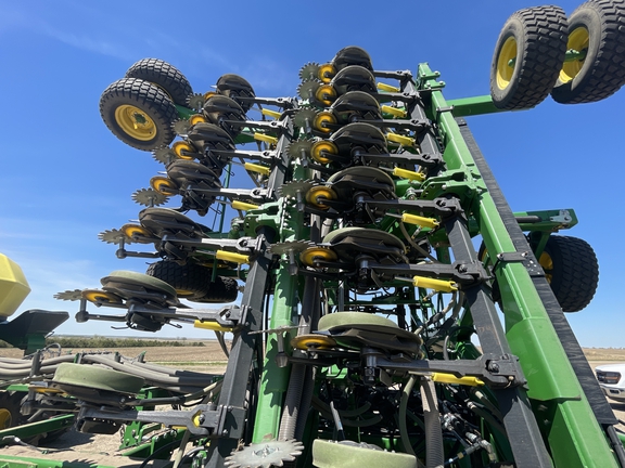 2013 John Deere 1890 Air Seeder