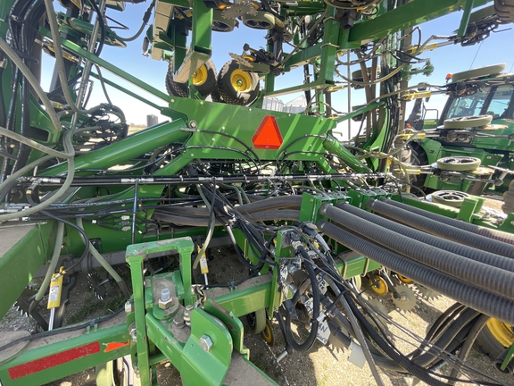 2013 John Deere 1890 Air Seeder