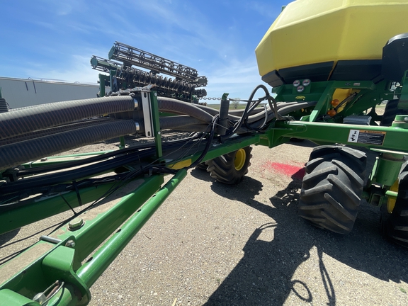 2013 John Deere 1890 Air Seeder