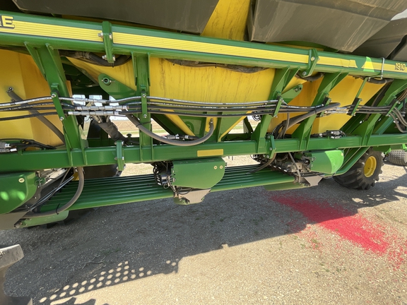 2013 John Deere 1890 Air Seeder