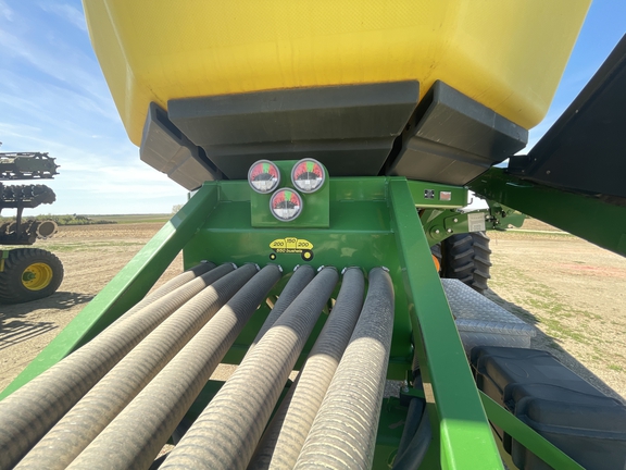2013 John Deere 1890 Air Seeder