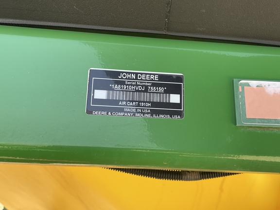 2013 John Deere 1890 Air Seeder