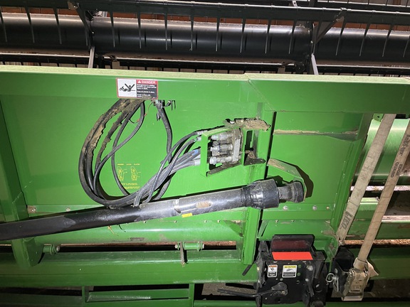 2007 John Deere 635F Header Combine