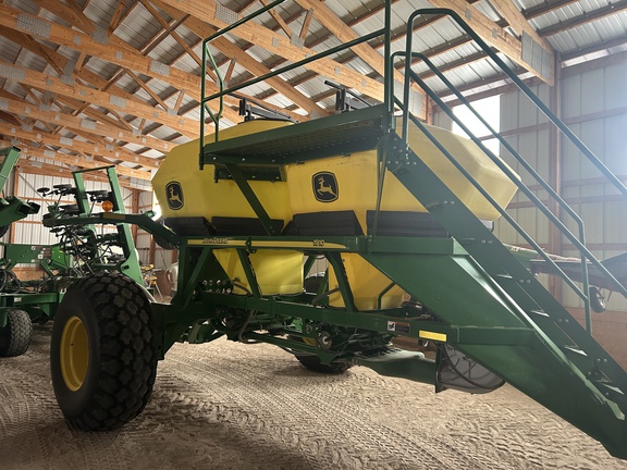 2012 John Deere 1890 Air Seeder