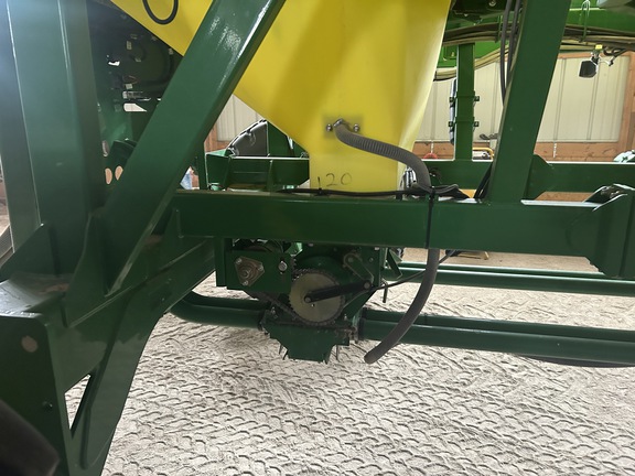 2012 John Deere 1890 Air Seeder