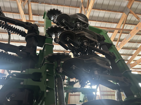 2012 John Deere 1890 Air Seeder