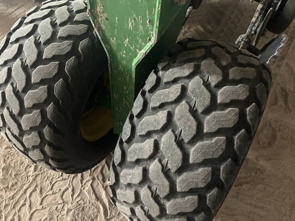 2012 John Deere 1890 Air Seeder